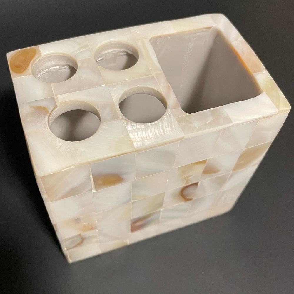 Capiz Mother of Pearl Toothbrush and toothpaste Holder White
